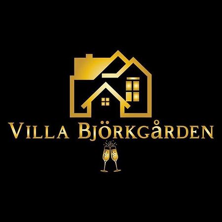 Modernt & Rymligt Sommarhus Pa Landet- Bubbelpool Villa Eskilstuna Kültér fotó
